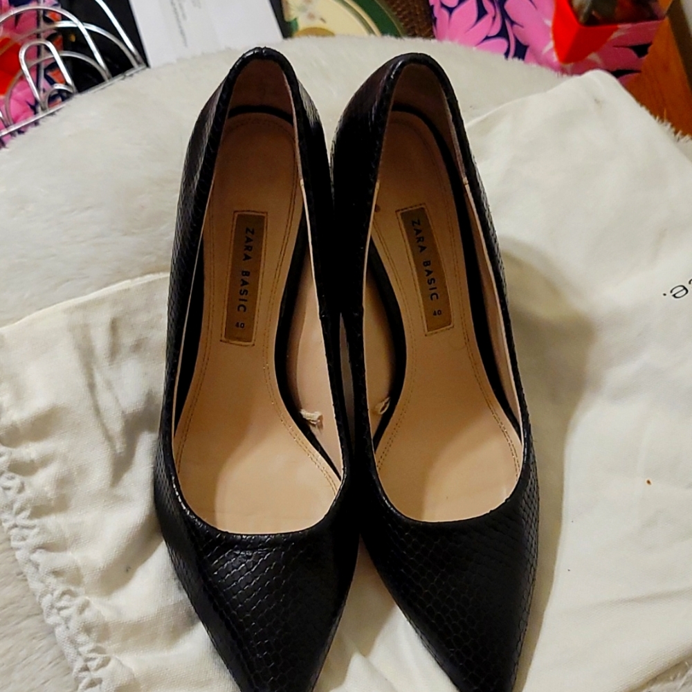 brand ZARA good condition ready for you